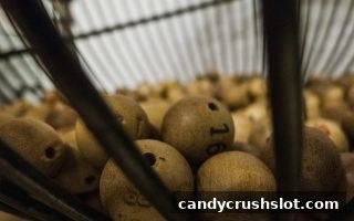 糖果派对电子游艺下载深度解析：幸运飞艇热点趋势与经典扑克策略全攻略