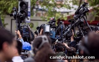 电竞竞猜新视角：糖果派对电子游艺下载助你玩转LOL赛事走势预测与合规娱乐