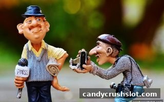 足球直播解说：评论员为何决定观赛体验？糖果派对电子游艺下载揭秘